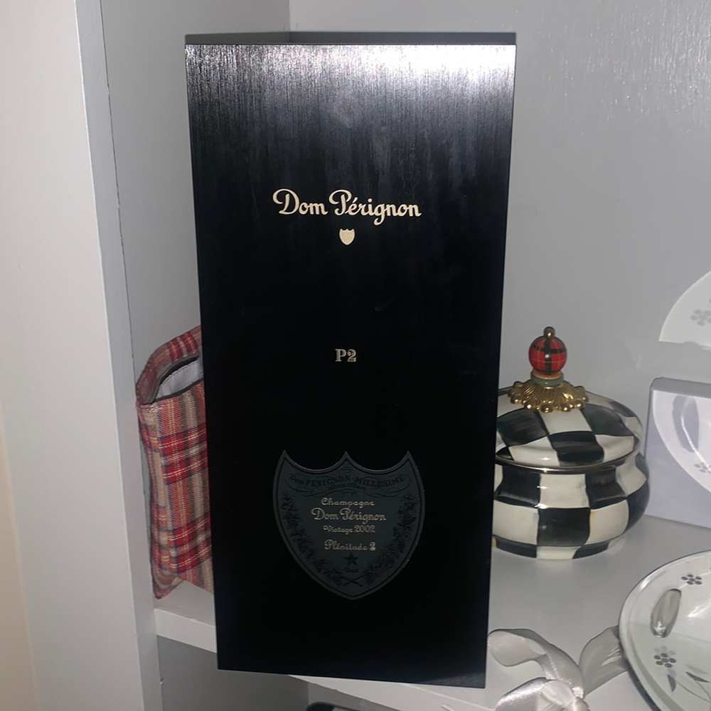 Dom Pérignon empty bottle case!!
